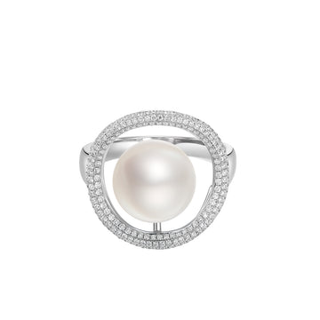 18KWhite Gold South Sea Cultured Pearl And Diamond Ring