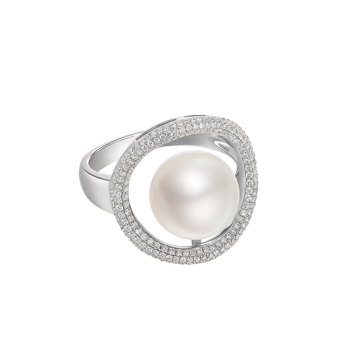 18KWhite Gold South Sea Cultured Pearl And Diamond Ring